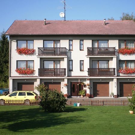 Apartman Orlik Nad Vltavou Exterior photo